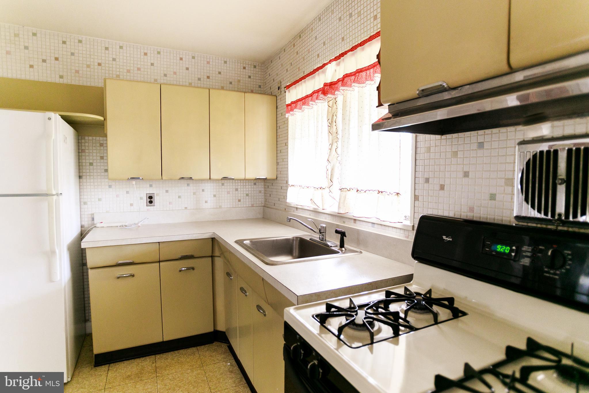 901 Prestwood Road Baltimore, MD 21228 - Photo 15 of 37