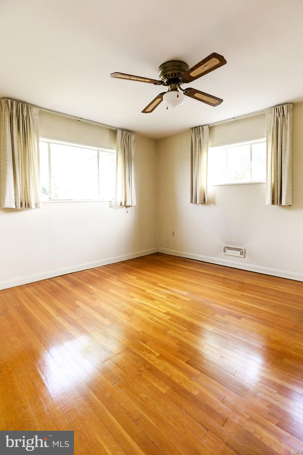 901 Prestwood Road Baltimore, MD 21228 - Photo 25 of 37