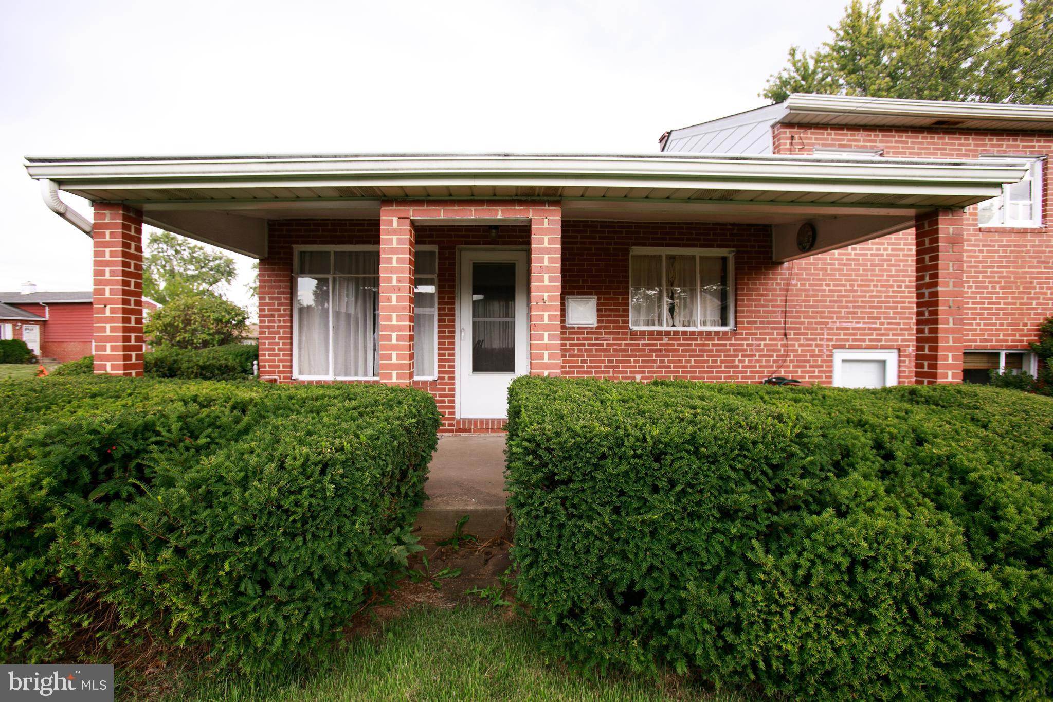 901 Prestwood Road Baltimore, MD 21228 - Photo 5 of 37