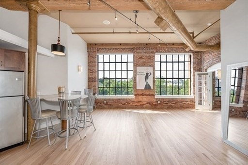 491 Dutton Street, Unit 409 Lowell, MA 01854 - Photo 9 of 37