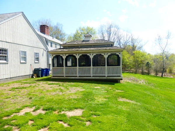 74 Florence Road Easthampton, MA 01027 - Photo 7 of 26