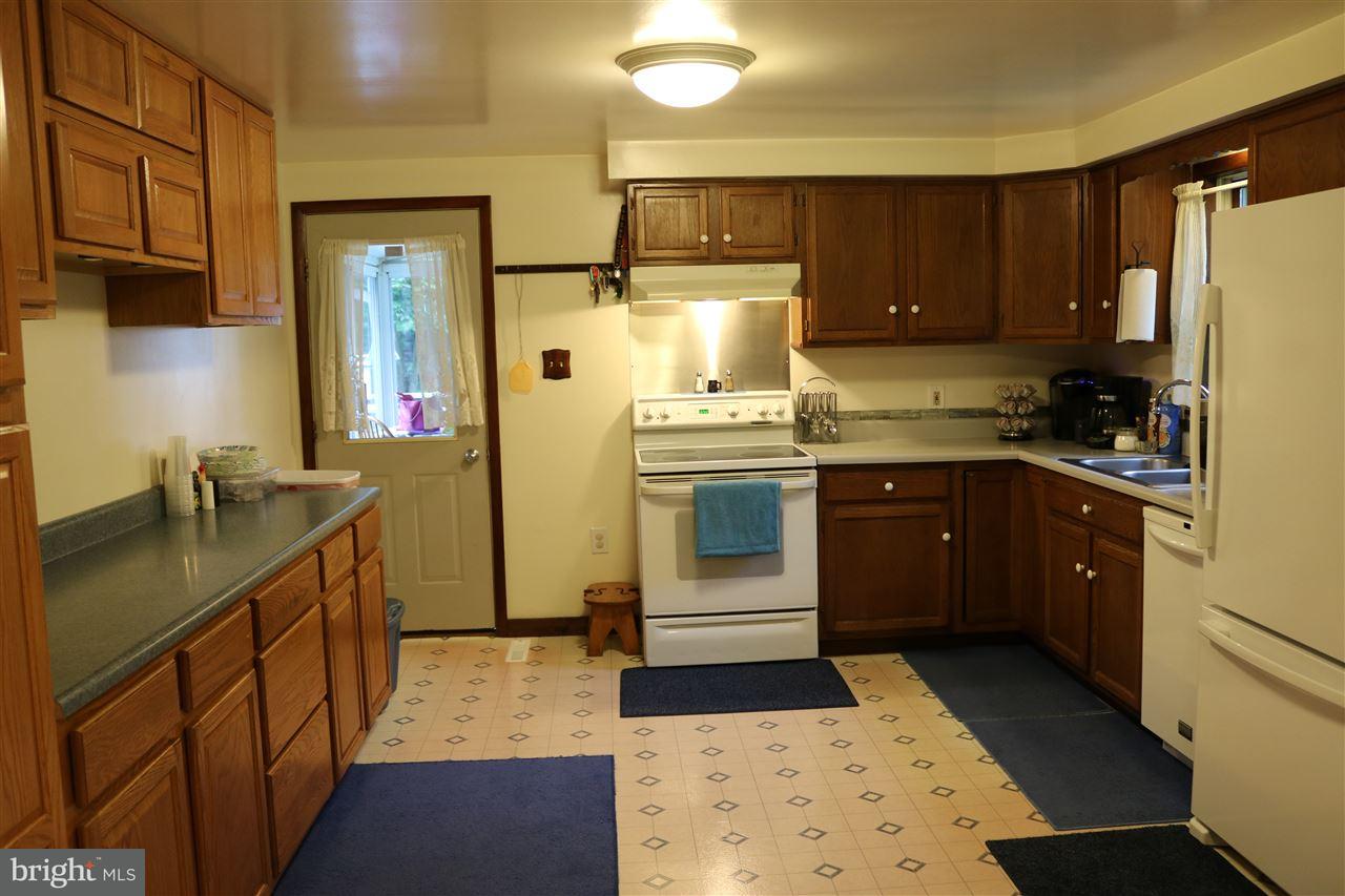 1891 Conewago Road Dover, PA 17315 - Photo 5 of 20