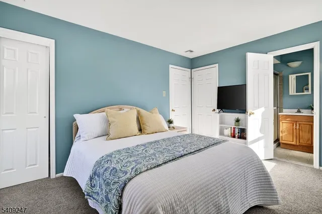 $699,000 | 141 Terhune Lane, Hillsborough, NJ 08844