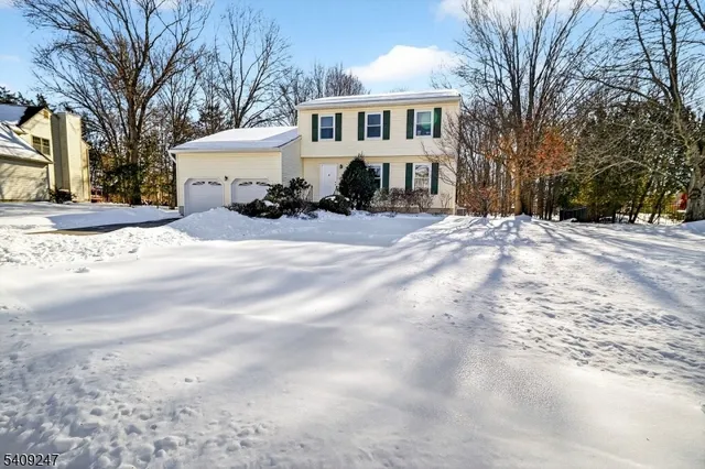 $699,000 | 141 Terhune Lane, Hillsborough, NJ 08844