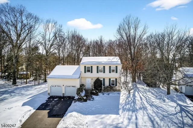 $699,000 | 141 Terhune Lane, Hillsborough, NJ 08844