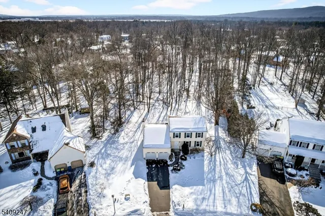 $699,000 | 141 Terhune Lane, Hillsborough, NJ 08844