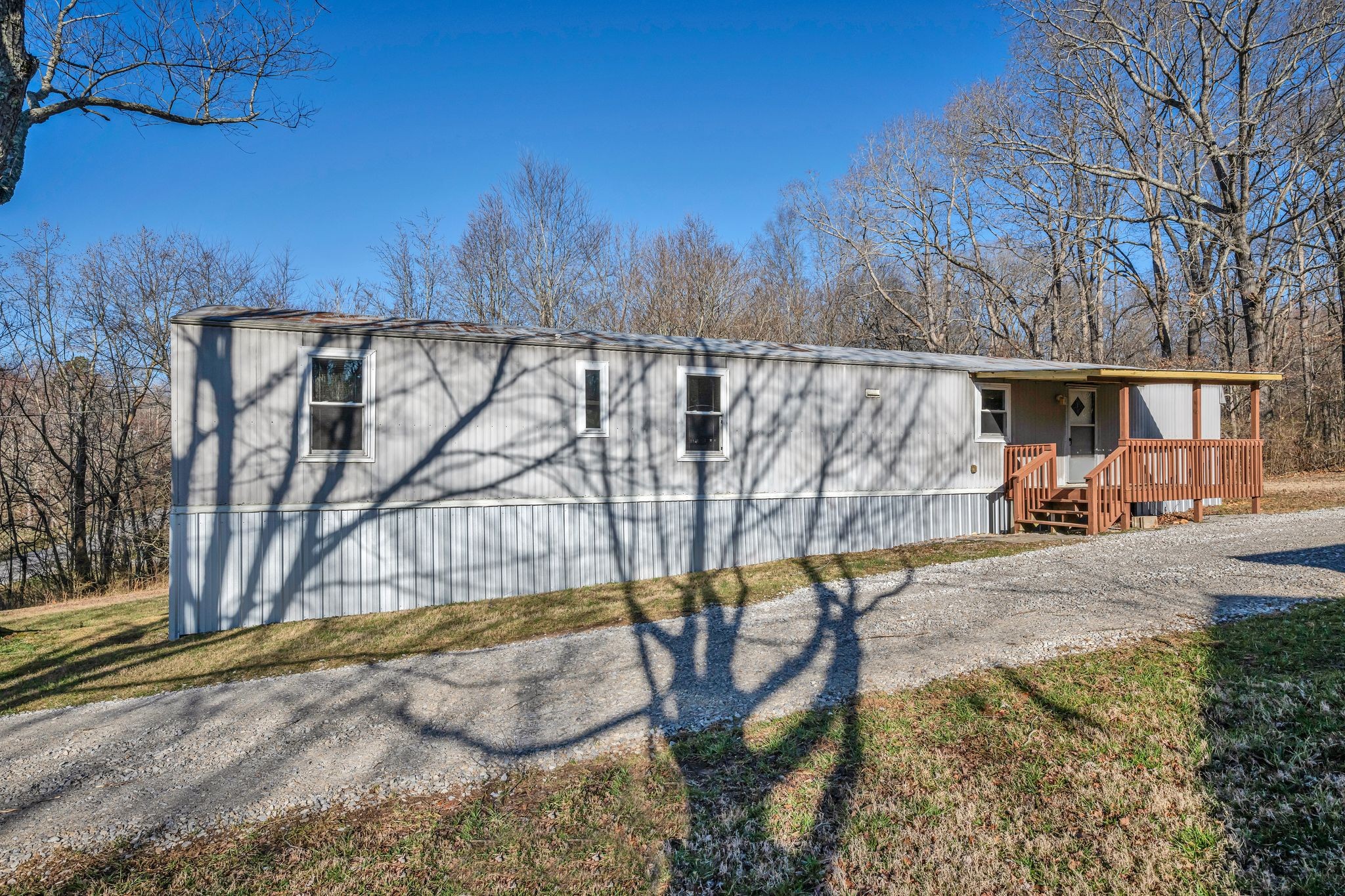 9412 Sugar Tree Road Bon Aqua, TN 37025 - Photo 3 of 27 Gallery Image 3