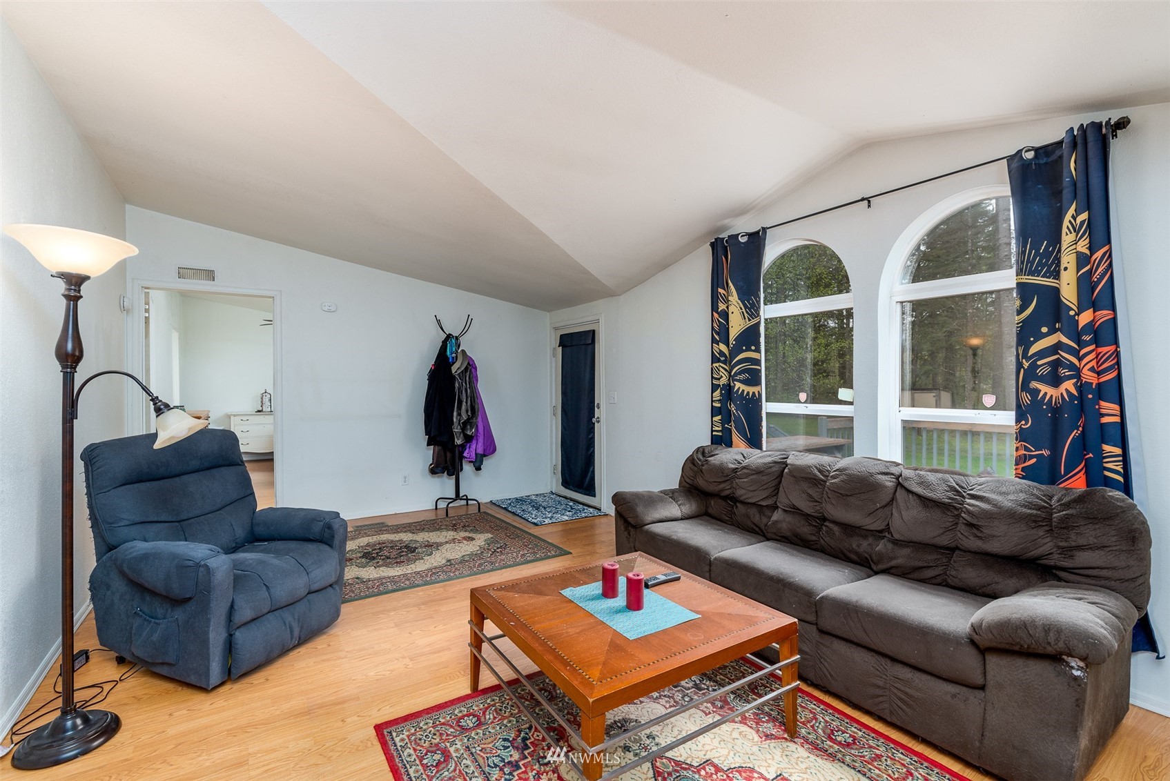 7770 Kendall Road Maple Falls, WA 98266 - Photo 4 of 36 Gallery Image 4