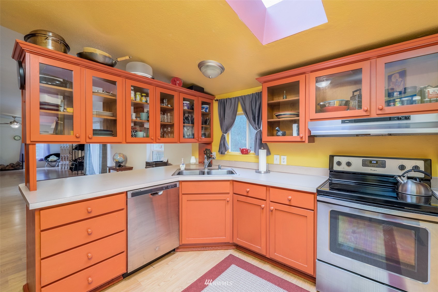 7770 Kendall Road Maple Falls, WA 98266 - Photo 8 of 36 Gallery Image 8