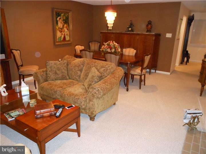 16 Rittenhouse Court, Unit 187 Wayne, PA 19087 - Photo 1 of 11 Living Room