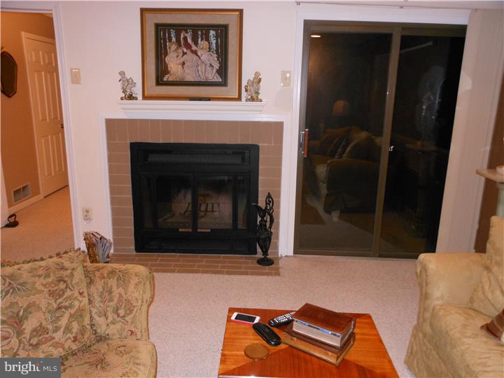 16 Rittenhouse Court, Unit 187 Wayne, PA 19087 - Photo 3 of 11 Fireplace