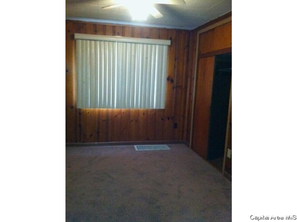 1849 South 16th Street Springfield, IL 62703 - Photo 5 of 10 Gallery Image 5