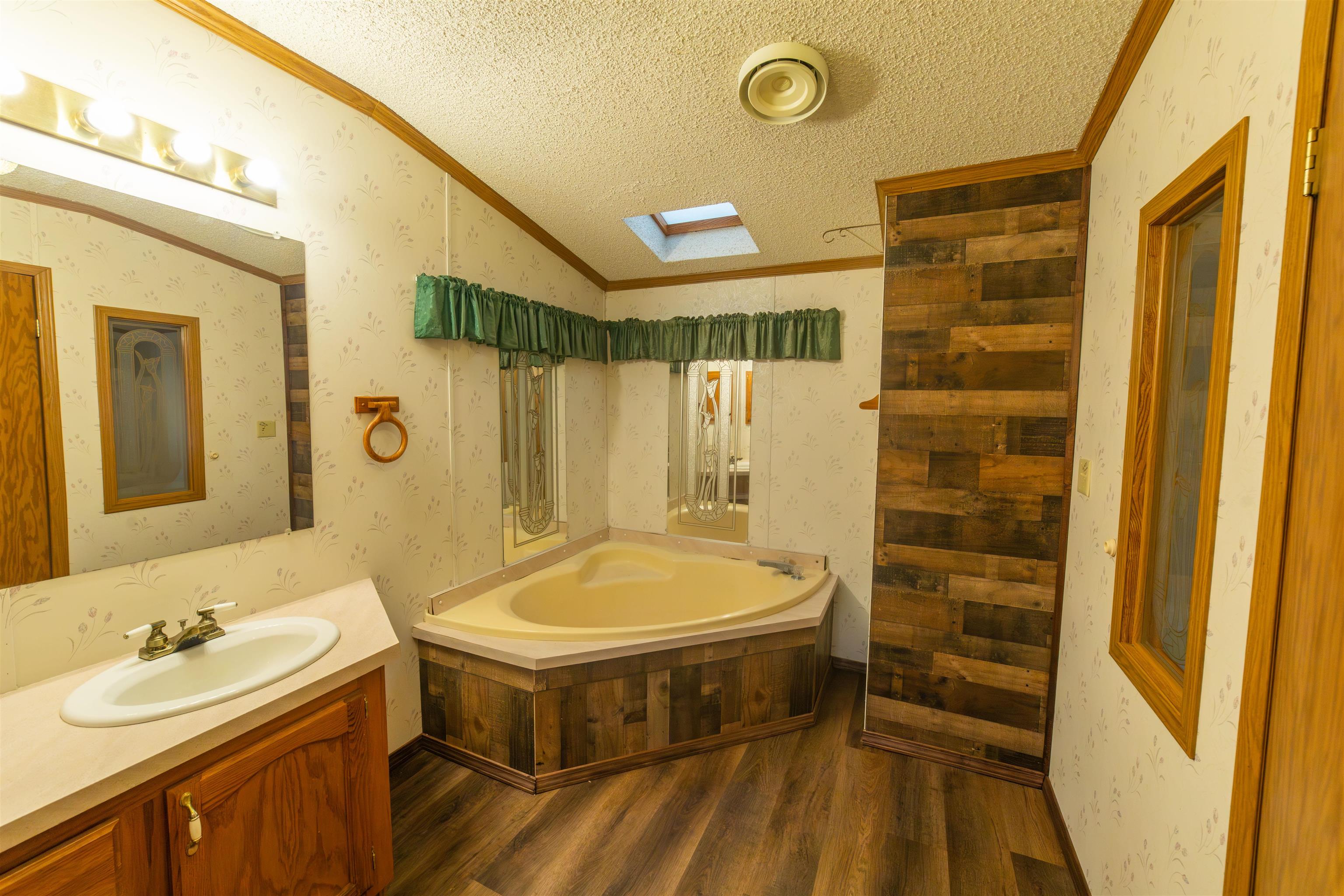 1123 County Rd C Arkdale, WI 54613 - Photo 20 of 61