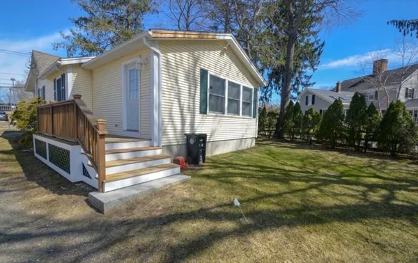 $3,850 | 0 Asbury Street, Unit 1, Topsfield, MA 01983