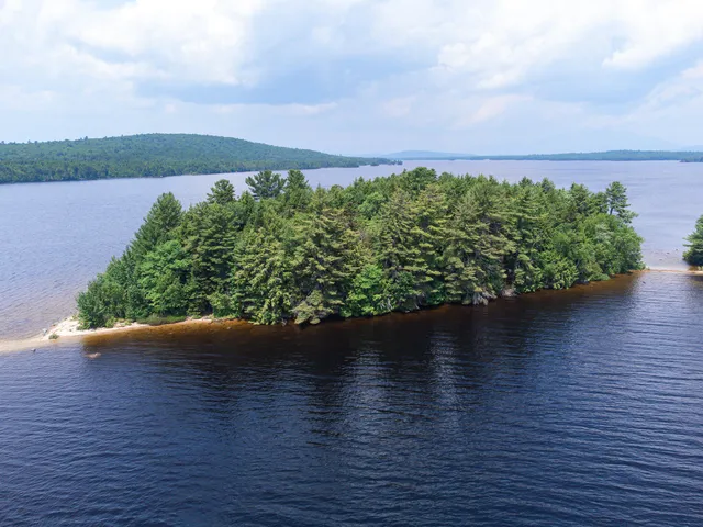 $269,000 | 116 Pe033, Millinocket, ME 04462