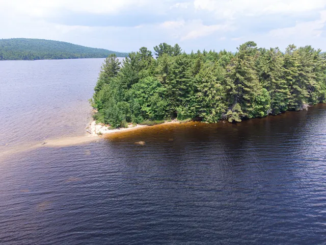 $269,000 | 116 Pe033, Millinocket, ME 04462