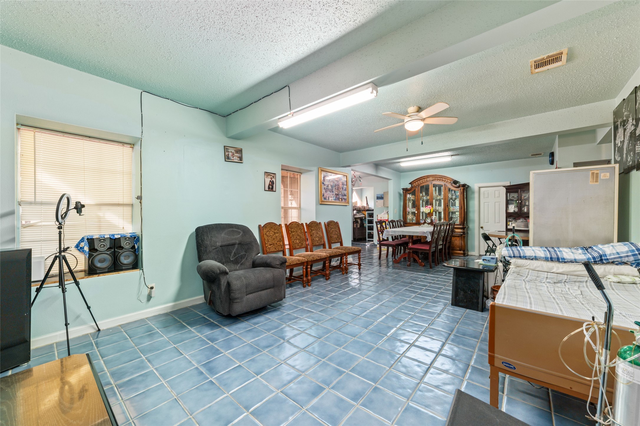 8023 Findlay Street Houston, TX 77017 - Photo 13 of 24 a living room with furniture and a flat screen tv