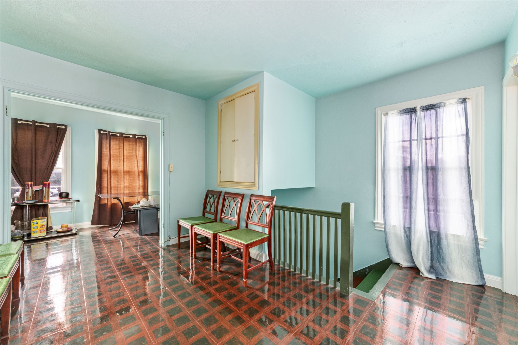 8023 Findlay Street Houston, TX 77017 - Photo 18 of 24 a living room with furniture and a window