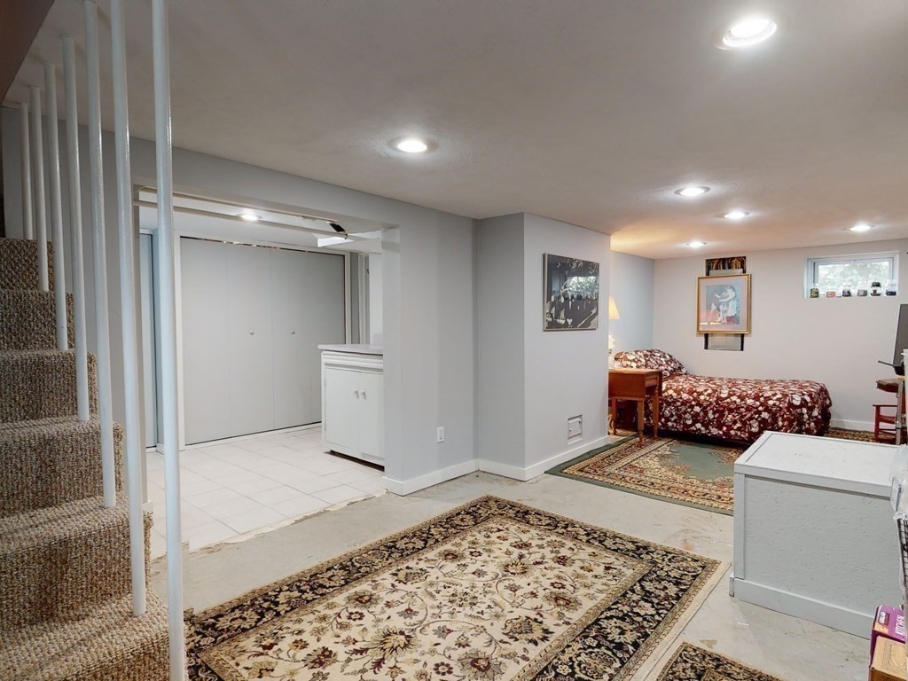 21 Hamblin Road Waltham, MA 02453 - Photo 27 of 37