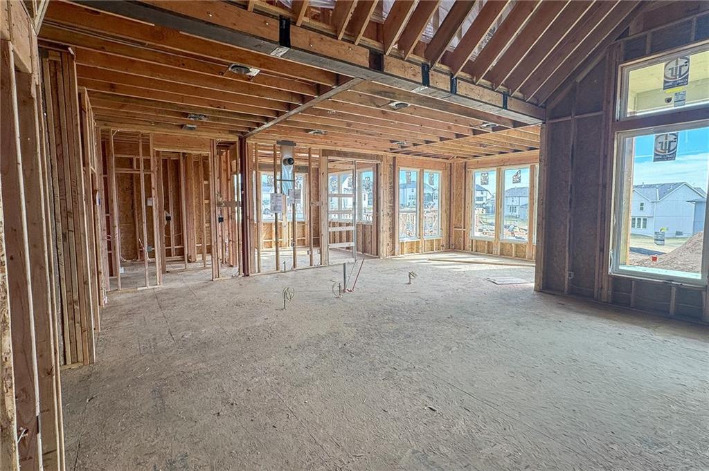 22077 West 99th Terrace Lenexa, KS 66220 - Photo 11 of 79