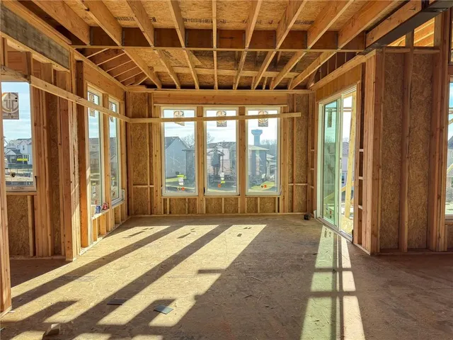 $886,232 | 22077 West 99th Terrace, Lenexa, KS 66220