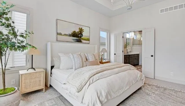 $886,232 | 22077 West 99th Terrace, Lenexa, KS 66220