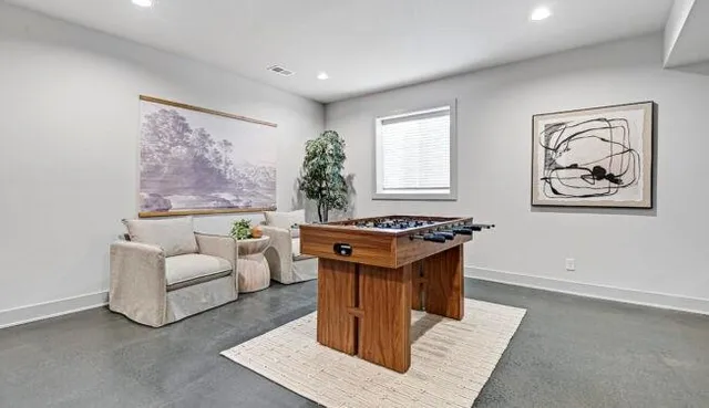 $886,232 | 22077 West 99th Terrace, Lenexa, KS 66220