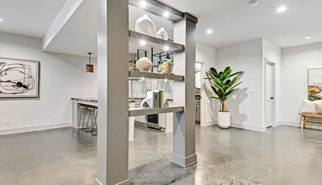 $886,232 | 22077 West 99th Terrace, Lenexa, KS 66220