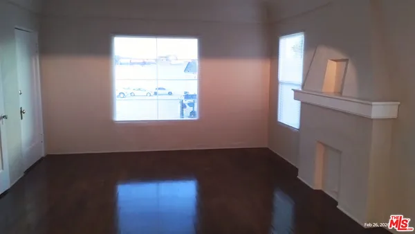 $3,150 | 6133 Cashio Street, Unit 1/2, Los Angeles, CA 90035