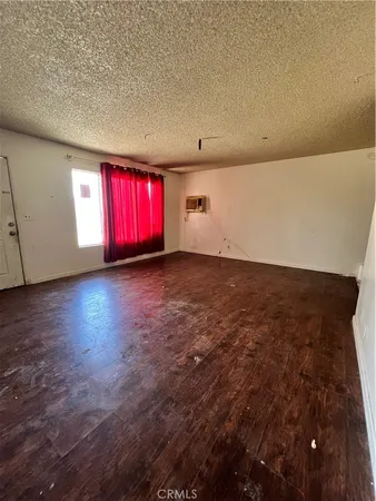 $299,999 | 16345 Cashew Street, Hesperia, CA 92345