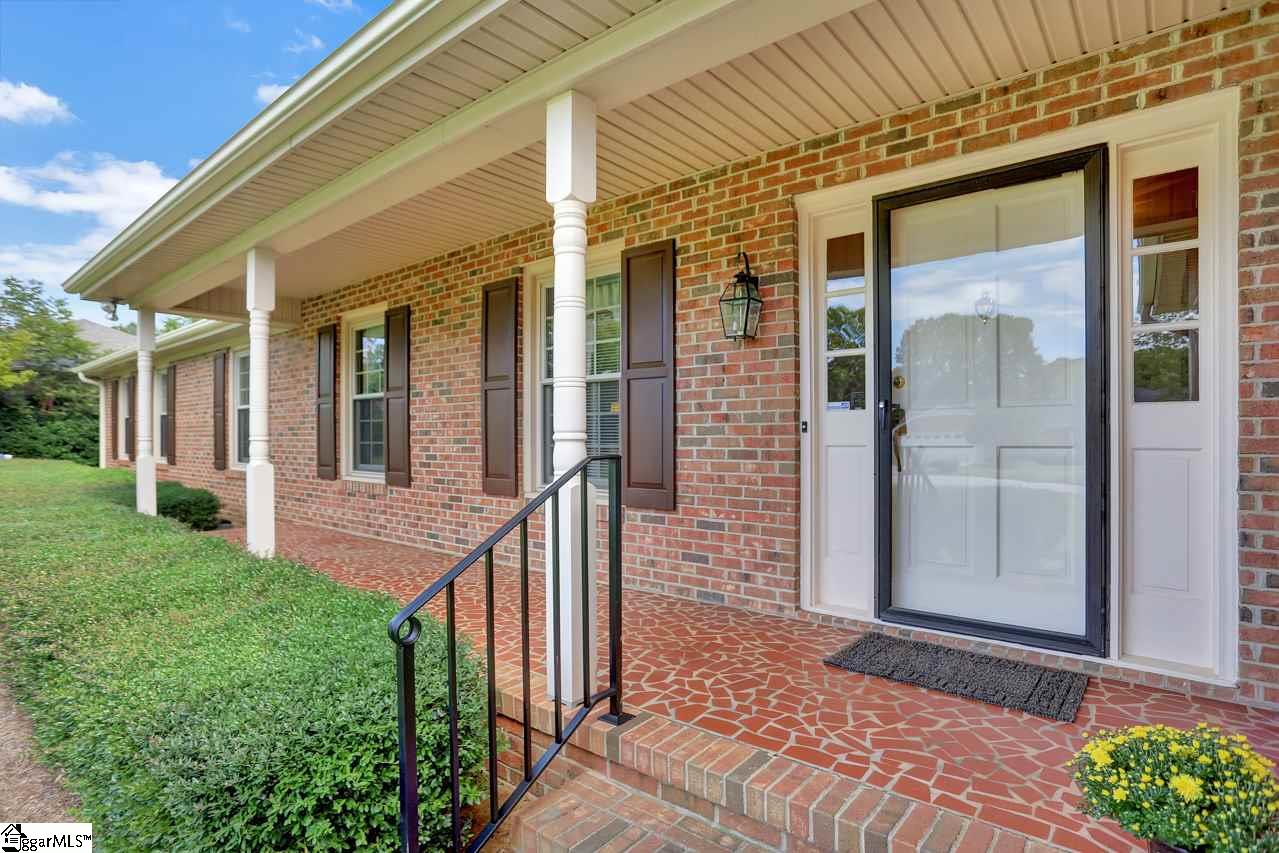 209 Sugar Creek Road Greer, SC 29650 - Photo 2 of 20 Gallery Image 2