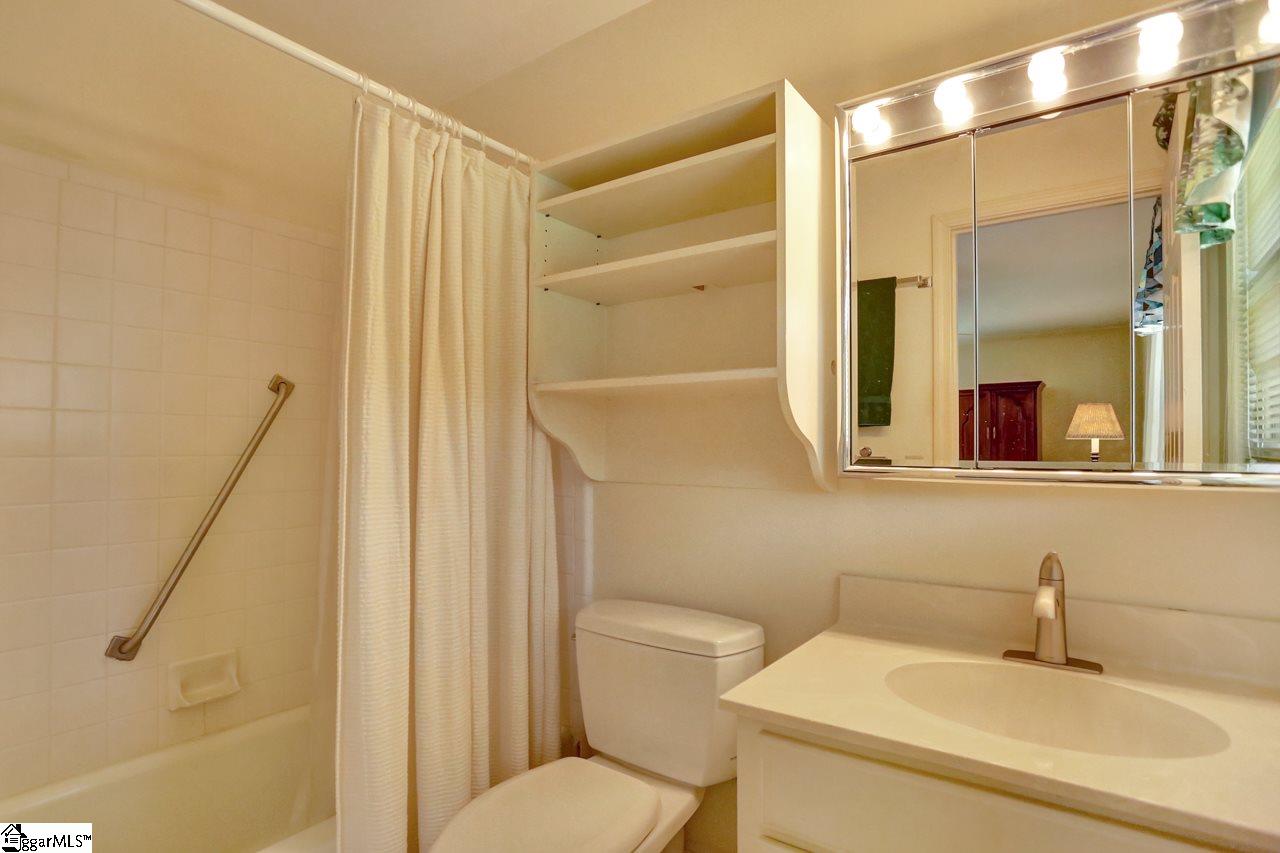 209 Sugar Creek Road Greer, SC 29650 - Photo 12 of 20 Gallery Image 12