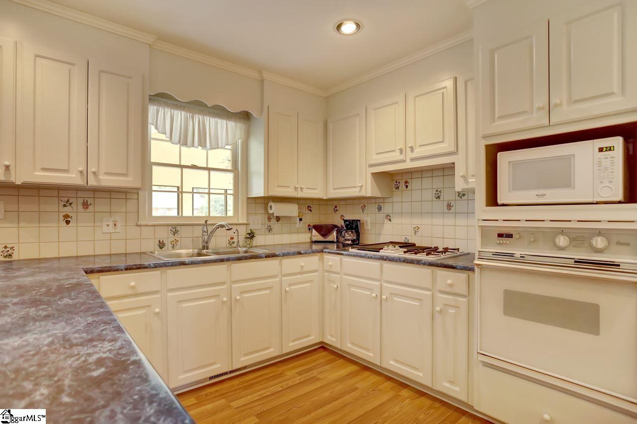 209 Sugar Creek Road Greer, SC 29650 - Photo 6 of 20 Gallery Image 6