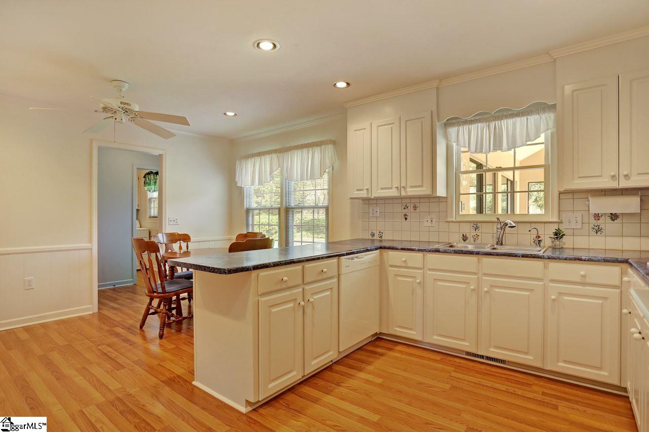 209 Sugar Creek Road Greer, SC 29650 - Photo 8 of 20 Gallery Image 8