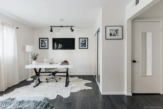 $750,000 | 4652 Don Lorenzo Drive, Unit A, Los Angeles, CA 90008