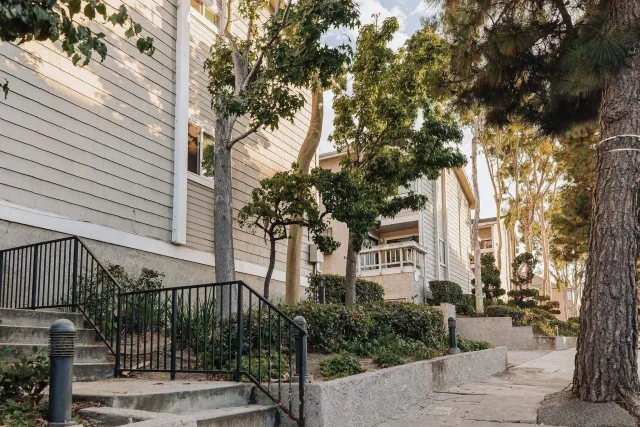 $750,000 | 4652 Don Lorenzo Drive, Unit A, Los Angeles, CA 90008