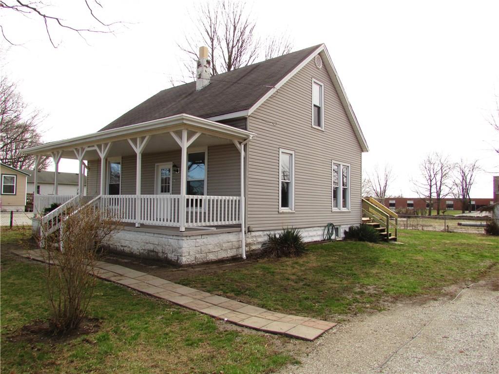 711 East Middletown Road Waldron, IN 46182 - Photo 2 of 25 Gallery Image 2