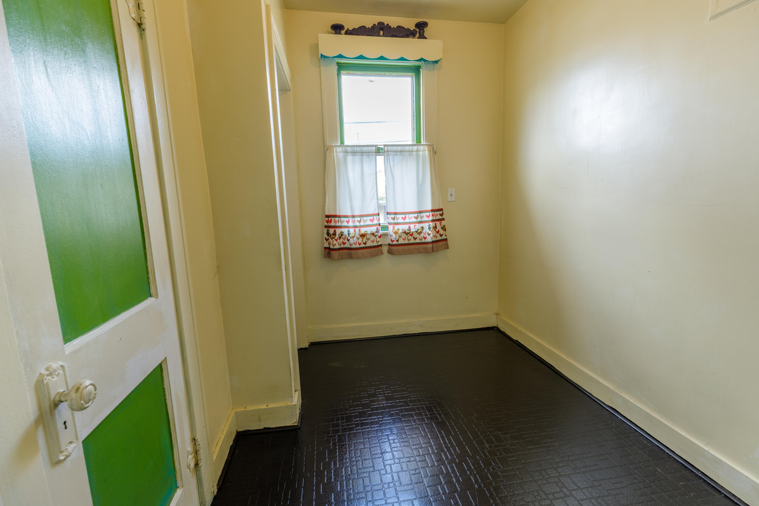 360 Burke Street River Rouge, MI 48218 - Photo 12 of 40 360 Burke-17