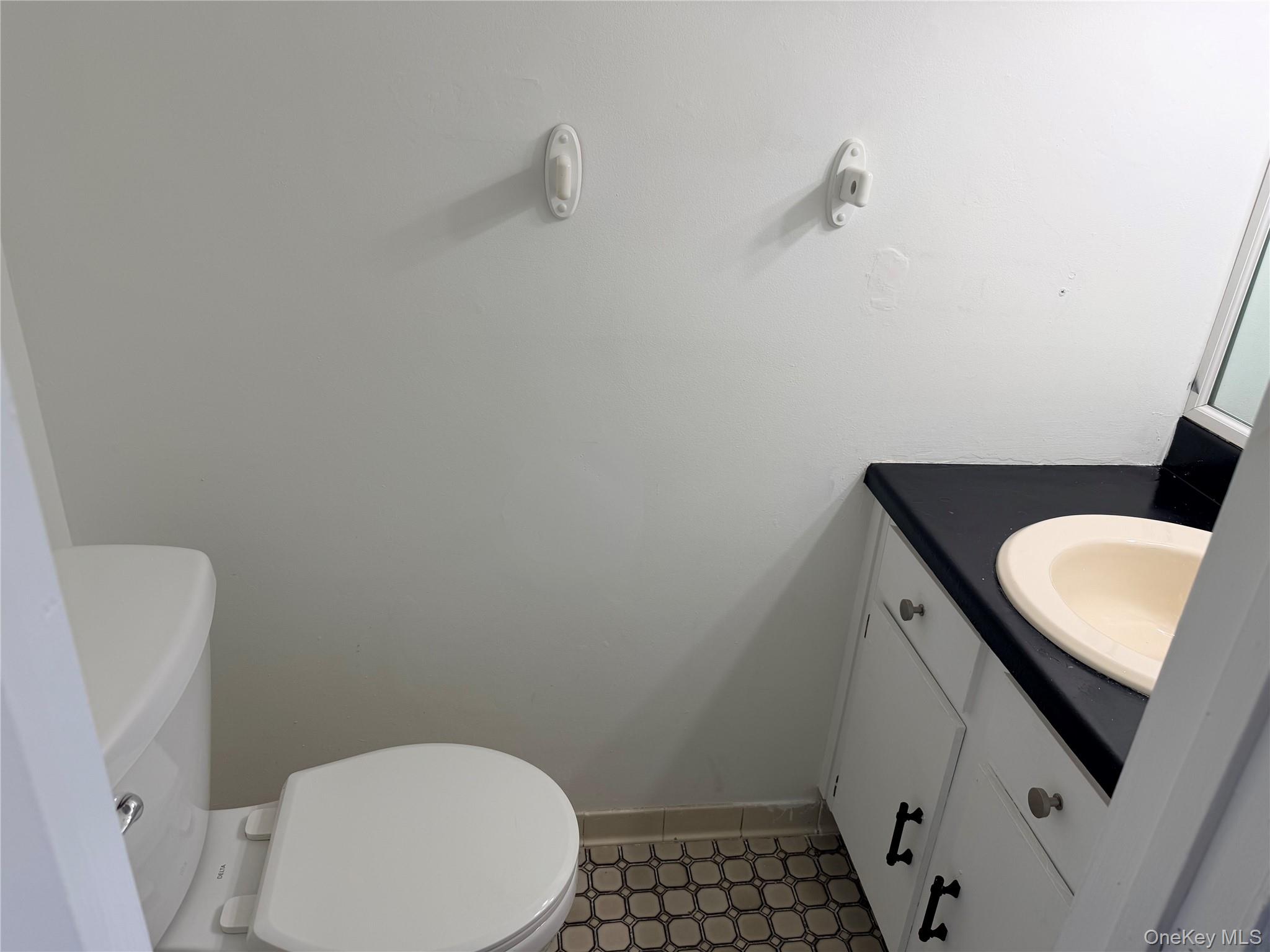 276 Temple Hill Road, Unit 906 New Windsor, NY 12553 - Photo 11 of 28 Powder Room