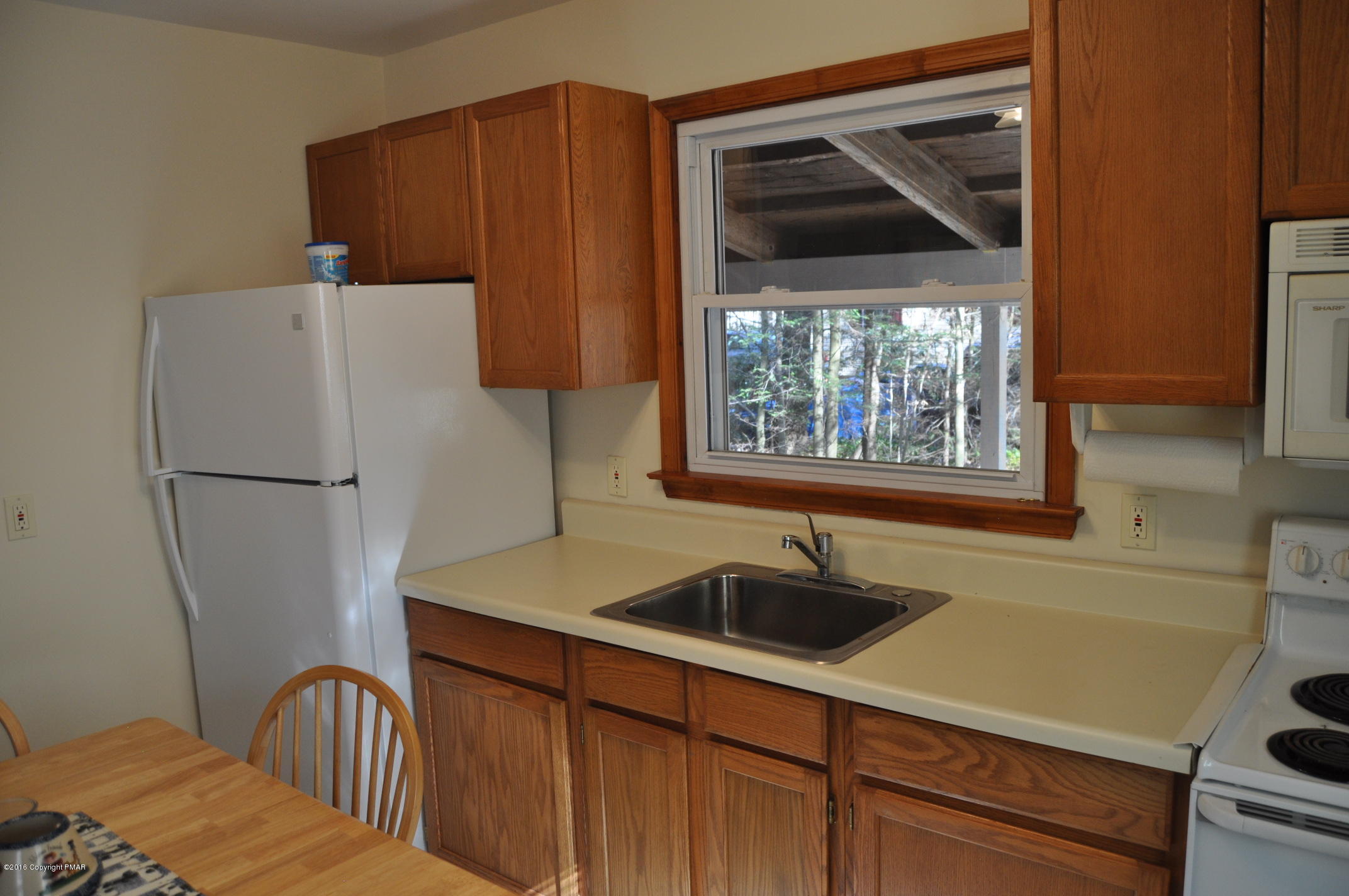411 Pocono Road Albrightsville, PA 18210 - Photo 10 of 15 DSC_0015