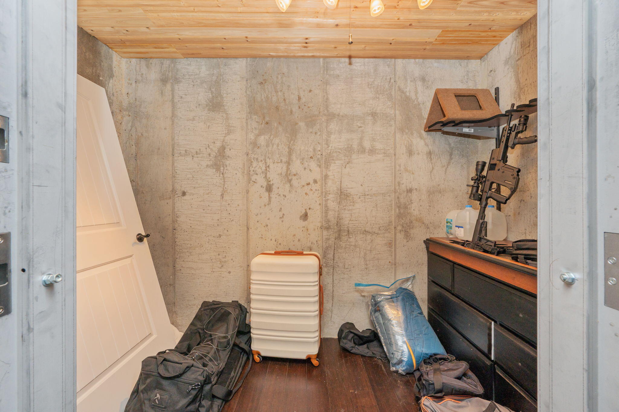 5777 Wildwood Road Crestview, FL 32536 - Photo 46 of 68 a view of walk in closet