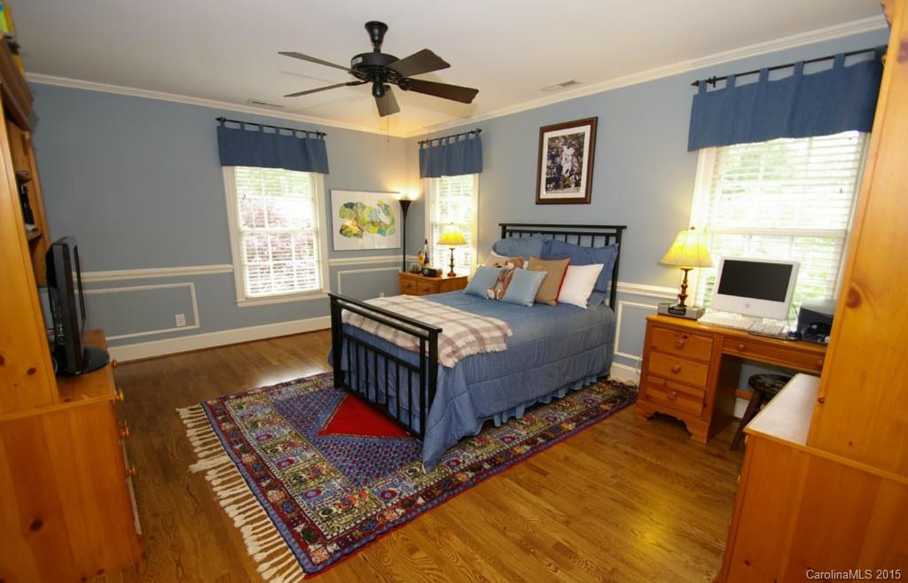 4904 Sentinel Post Road Charlotte, NC 28226 - Photo 12 of 24 Gallery Image 12