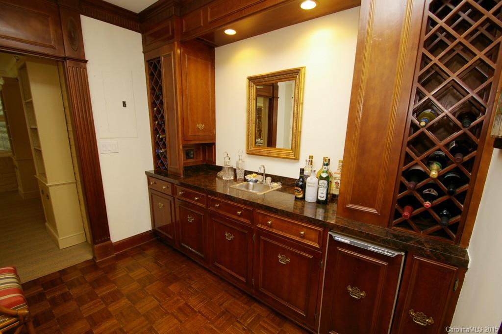 4904 Sentinel Post Road Charlotte, NC 28226 - Photo 15 of 24 Gallery Image 15