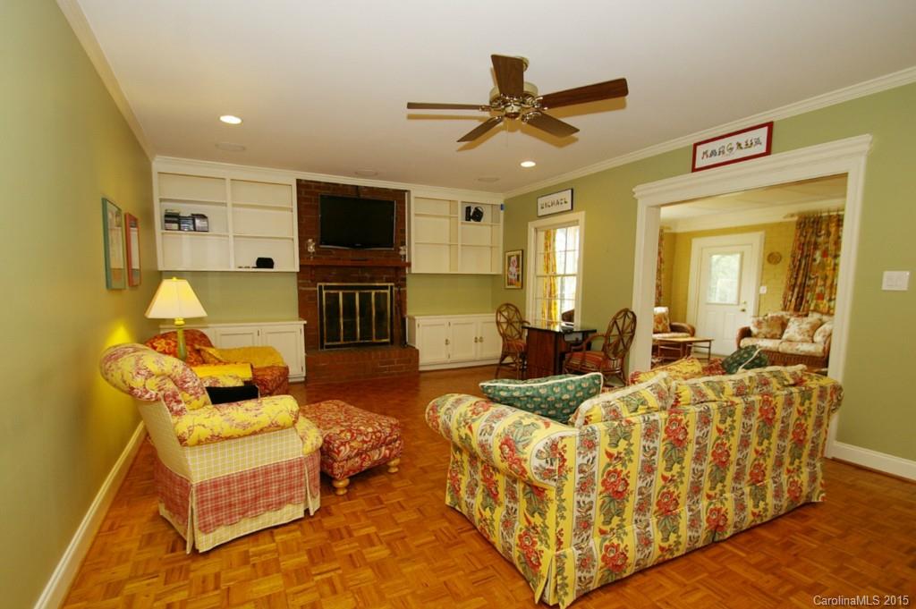 4904 Sentinel Post Road Charlotte, NC 28226 - Photo 18 of 24 Gallery Image 18