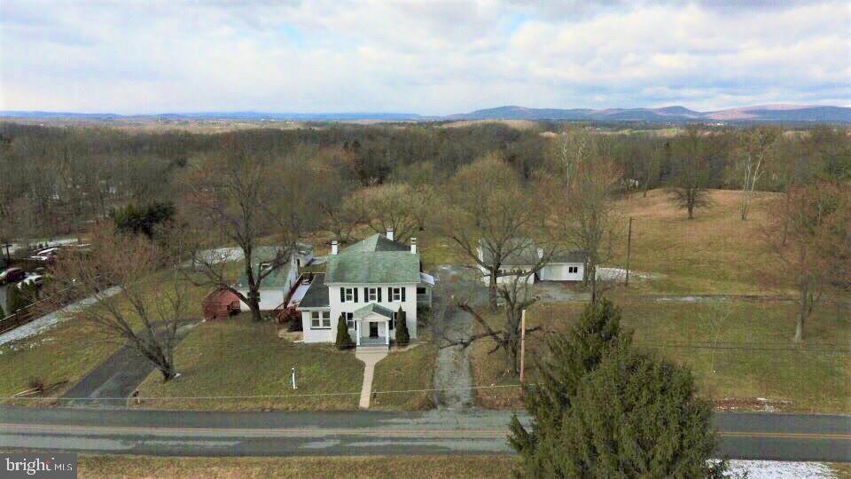 12202 Walnut Point Road Hagerstown, MD 21740 - Photo 3 of 53 Gallery Image 3
