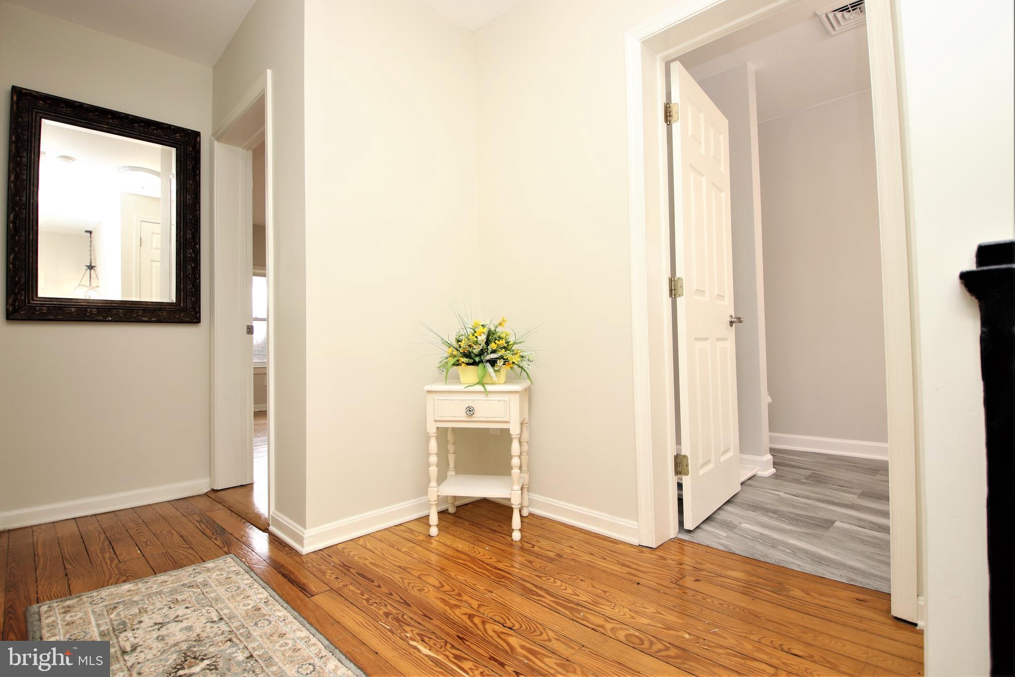 12202 Walnut Point Road Hagerstown, MD 21740 - Photo 22 of 53 Upstairs Hallway