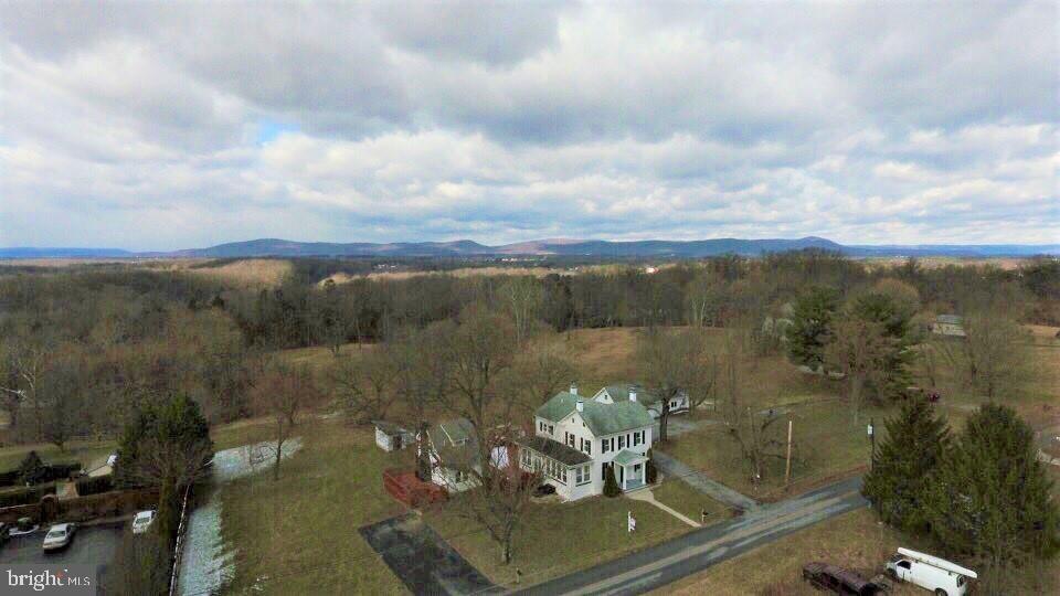 12202 Walnut Point Road Hagerstown, MD 21740 - Photo 4 of 53 Gallery Image 4