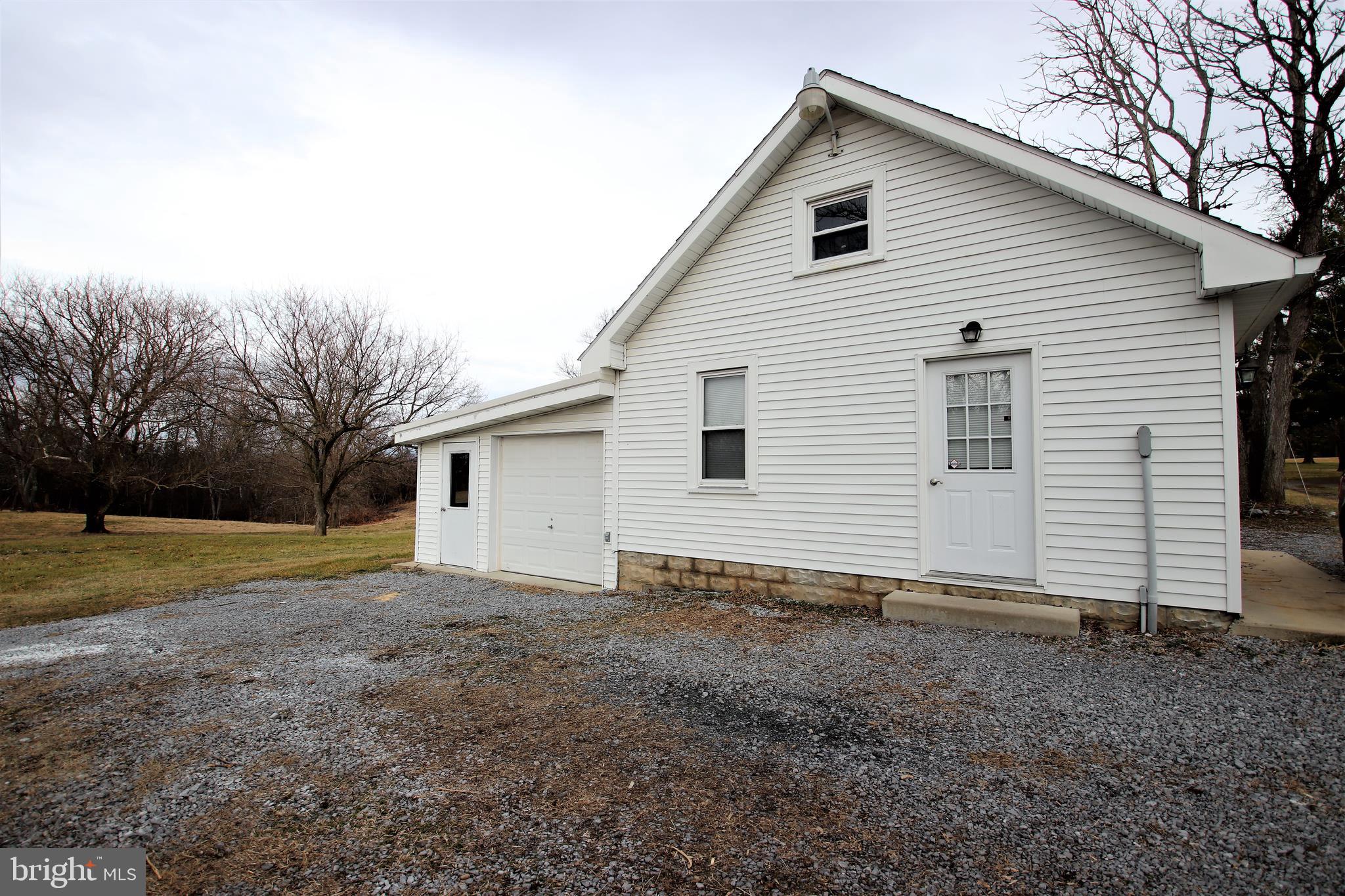 12202 Walnut Point Road Hagerstown, MD 21740 - Photo 38 of 53 Garage with attached office space