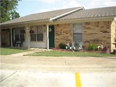 $530 | 100 Betty Jean Drive, Floresville, TX 78114