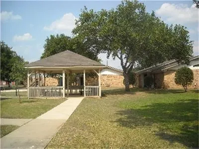 $650 | 100 Betty Jean Drive, Floresville, TX 78114